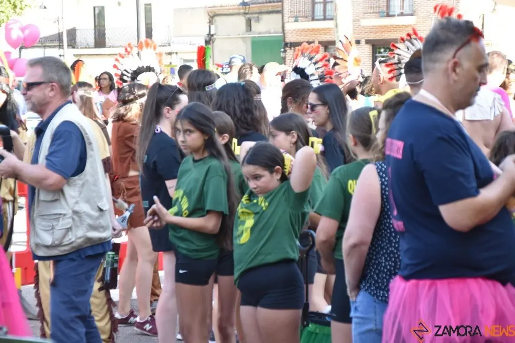 Fiestas de Moraleja del Vino desfile de pañas _16