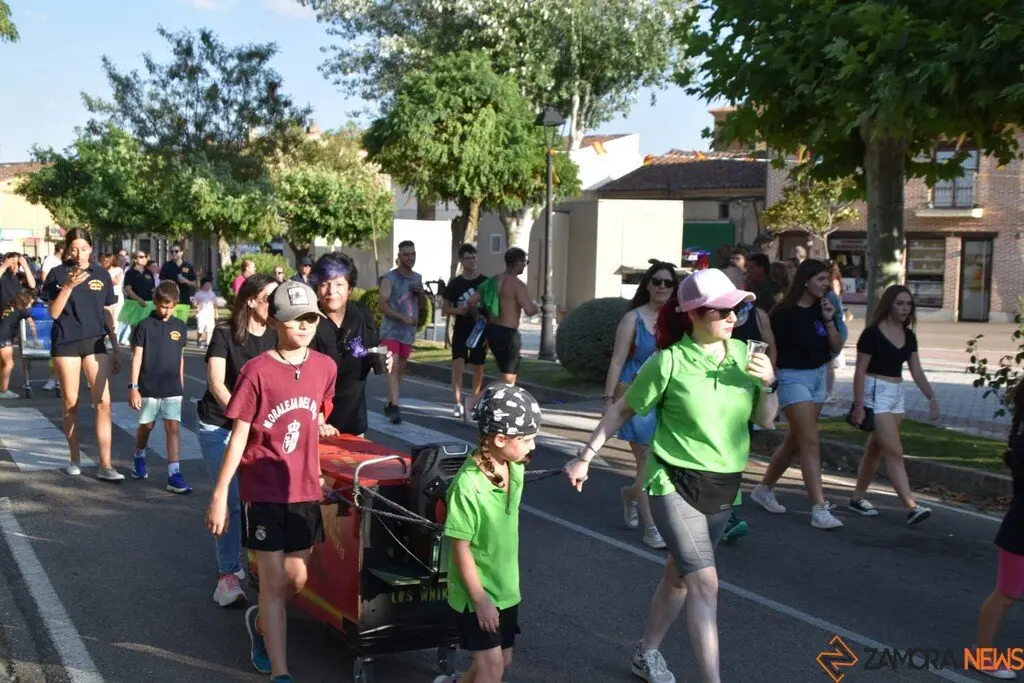 Fiestas de Moraleja del Vino desfile de pañas _24