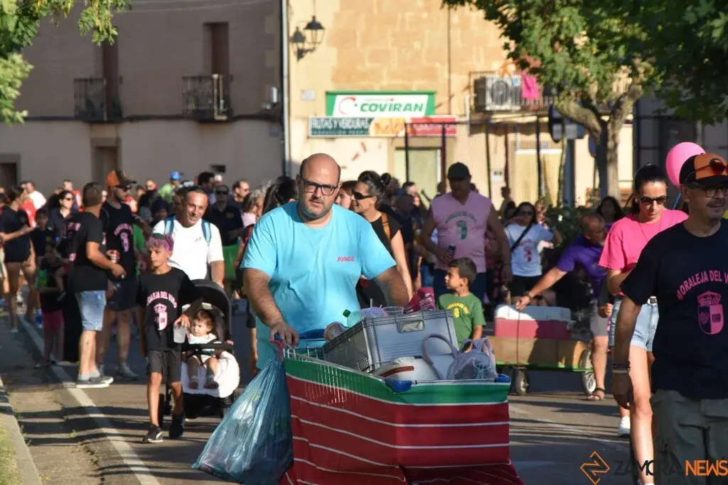 Fiestas de Moraleja del Vino desfile de pañas _38