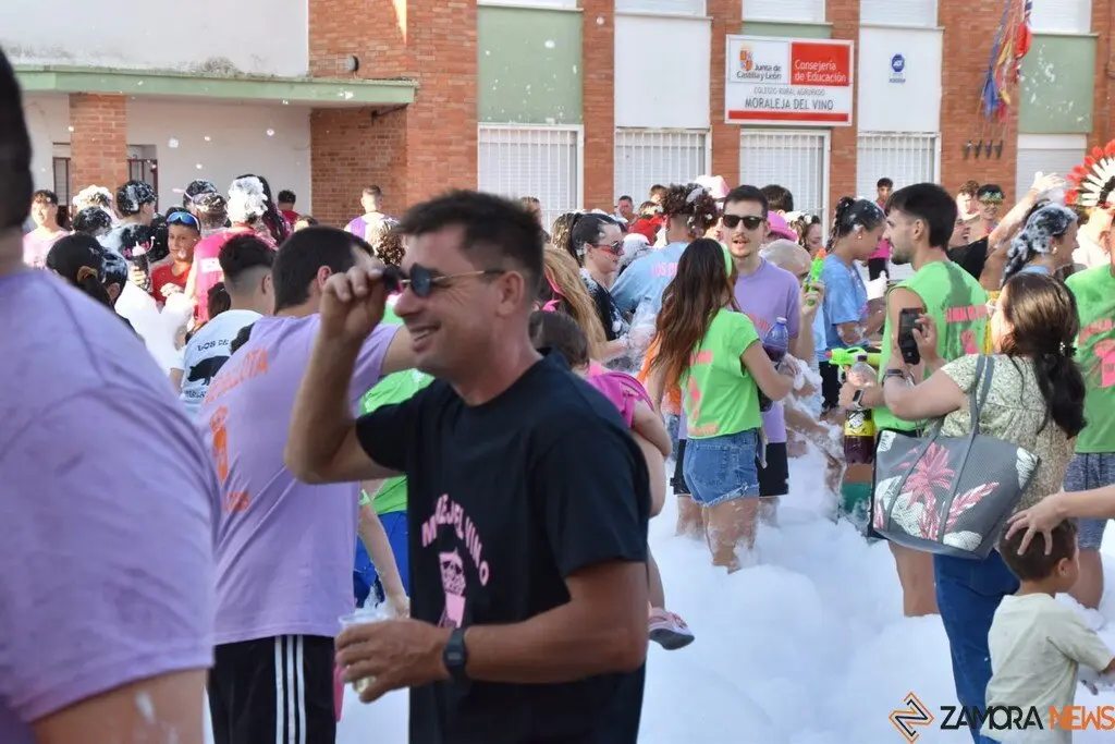 Fiestas de Moraleja del Vino desfile de pañas _47
