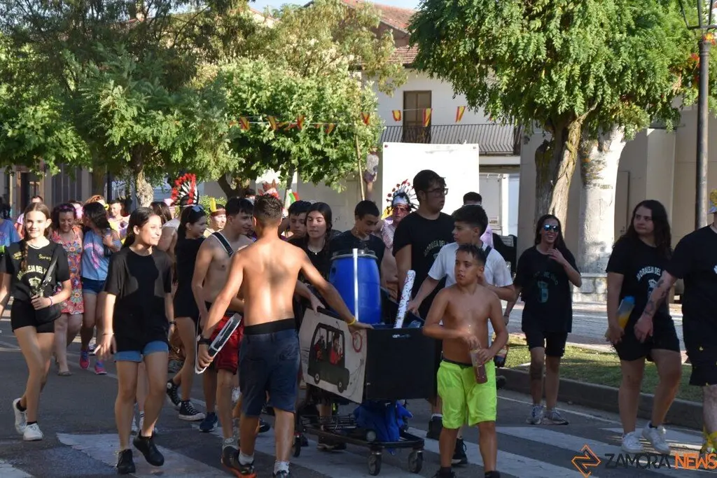 Fiestas de Moraleja del Vino desfile de pañas _68