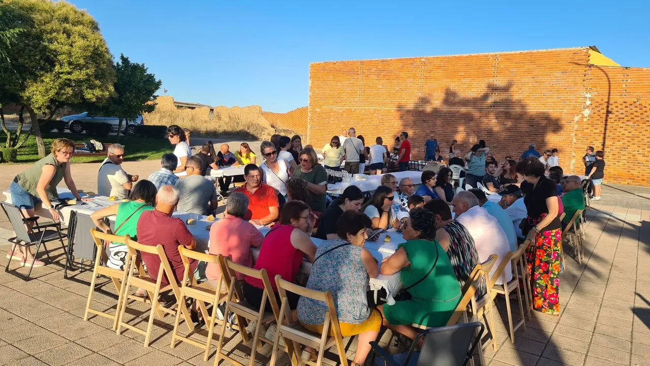 Cena anual Asociación Cultural Santa Marina en Barcial del Barco_1