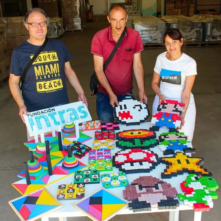 Detalles elaborados por personas de Fundación Intras-imagen de redes sociales