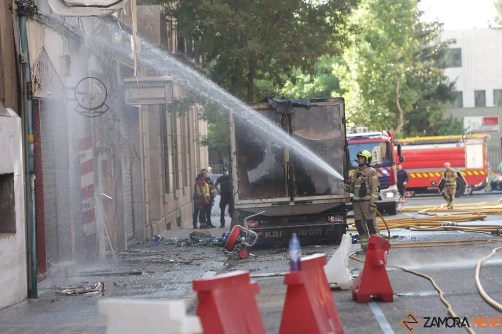En el interior de la explosión en Zamora_46