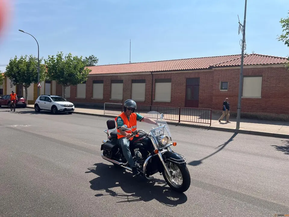 La marcha a Gallegos vuelve a marcar el verdadero inicio de las fiestas en Coreses