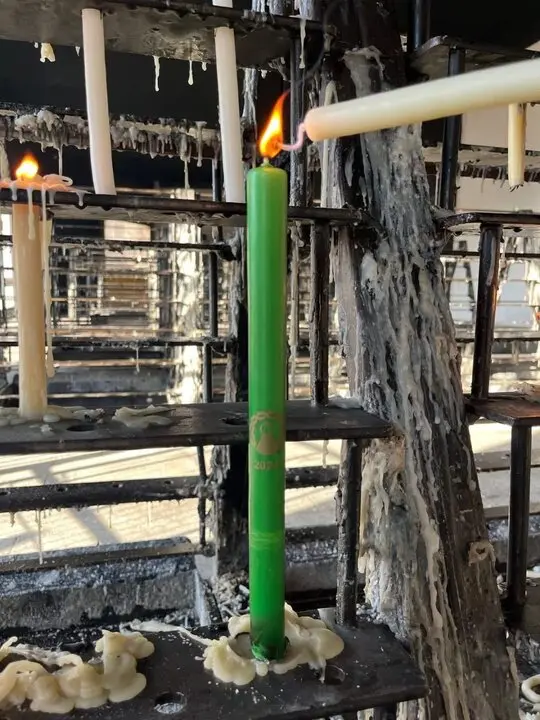 vela de la Esperanza de Zamora encendida en Almonte
