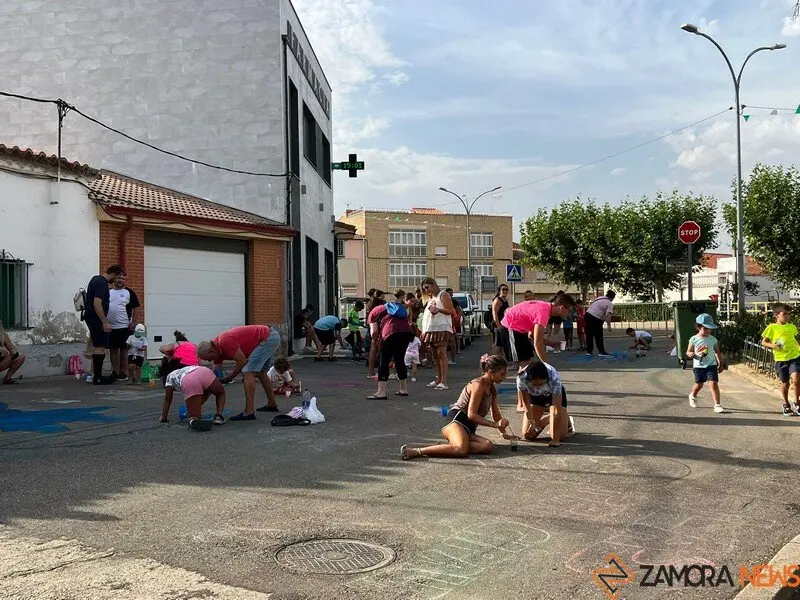 arte infantil llena de color las calles de Coreses _31
