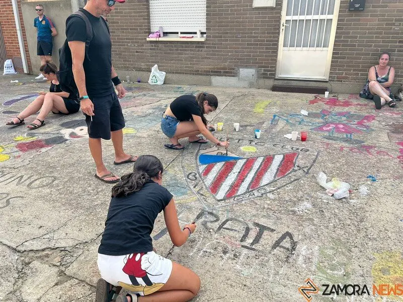 arte infantil llena de color las calles de Coreses _40