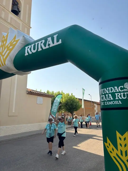 Paseo solidario AZAYCA Villalazán_3