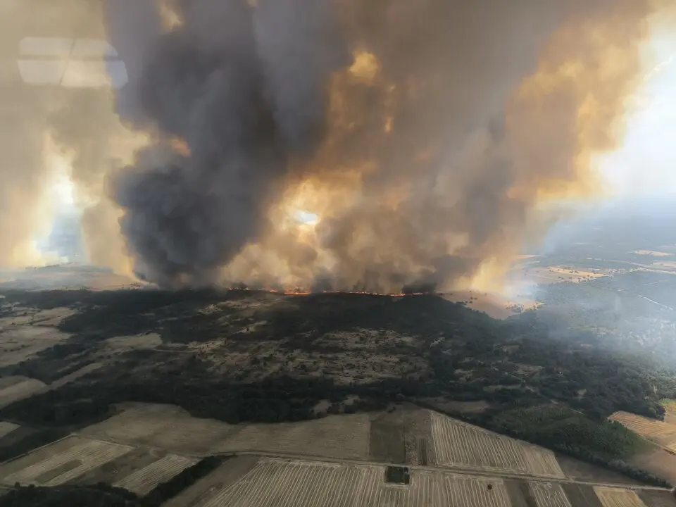 Incendio en Molezuelas de la Carballeda - imagen de redes