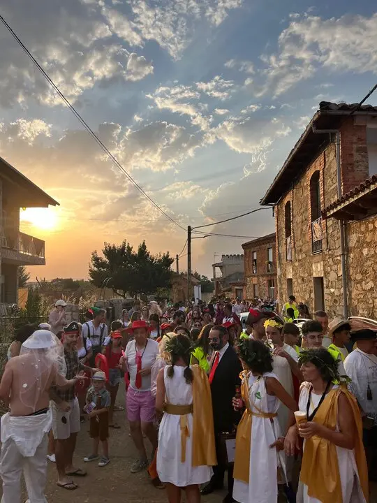 desfile de disfraces en Pozuelo de Vidriales (10)