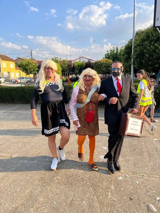 desfile de disfraces en Pozuelo de Vidriales (16)