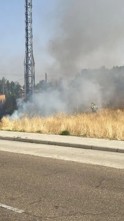 incendio en la torre de telefonia de Zamora (1)