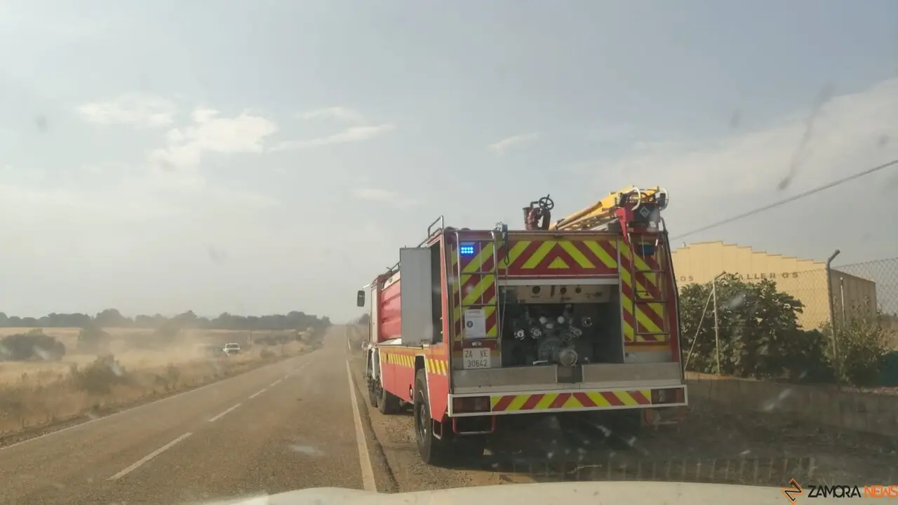 Bomberos en Serracin