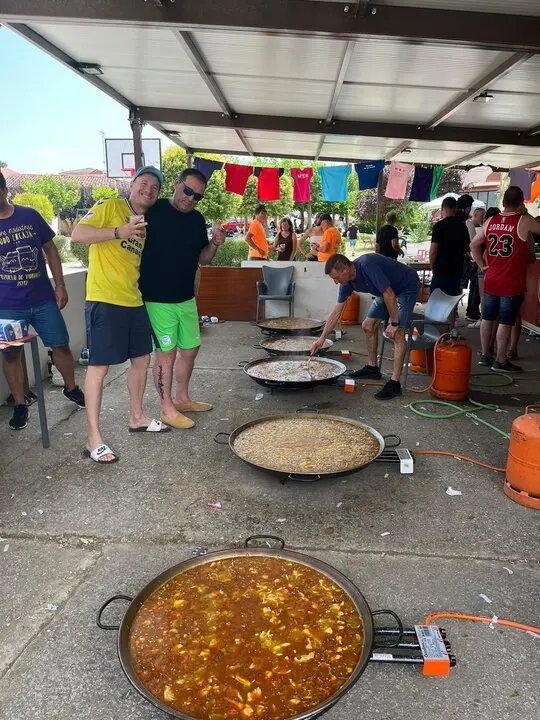 comida y cena popular en Pozuelo de Vidriales  (5)