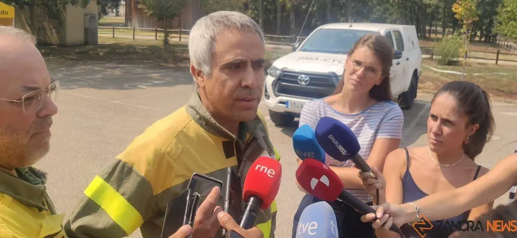 El director técnico de extinción del incendio de Porto, Manuel Moreno