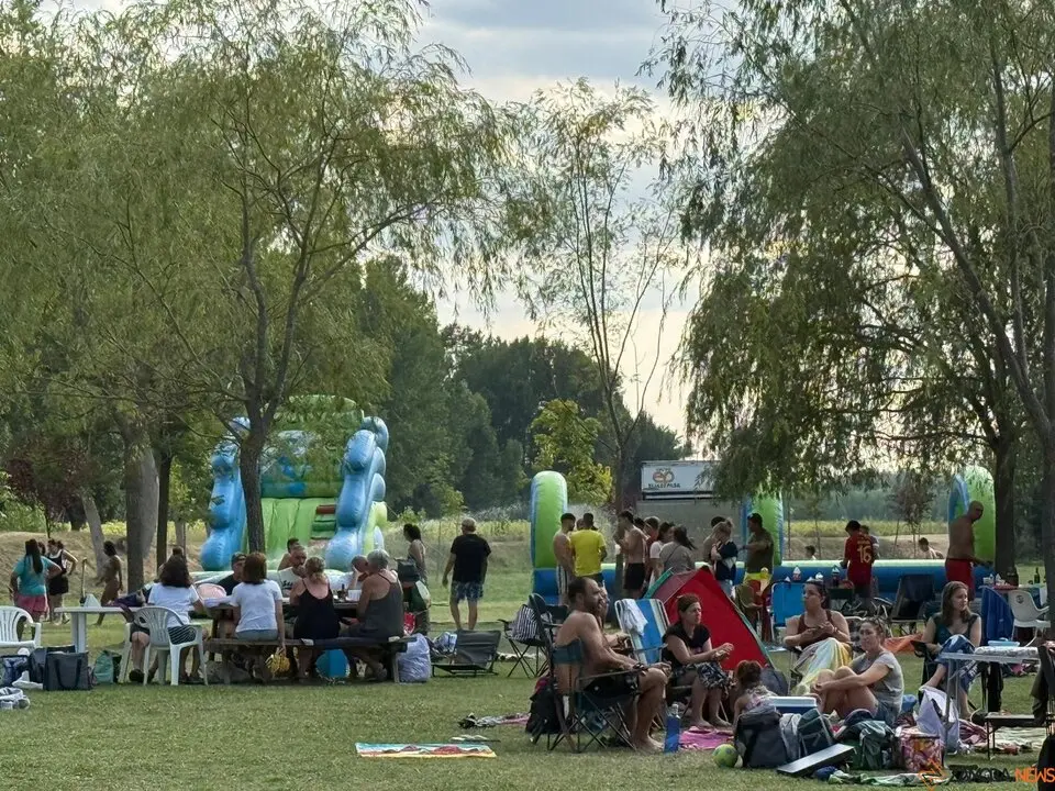 Santib&aacute;&ntilde;ez de Tera abre las fiestas de San Tirso con una multitudinaria comida popular