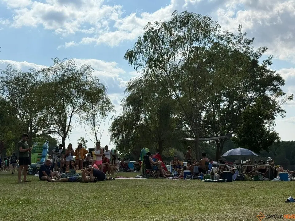 Santib&aacute;&ntilde;ez de Tera abre las fiestas de San Tirso con una multitudinaria comida popular