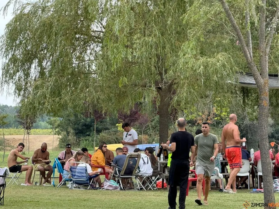 Santib&aacute;&ntilde;ez de Tera abre las fiestas de San Tirso con una multitudinaria comida popular