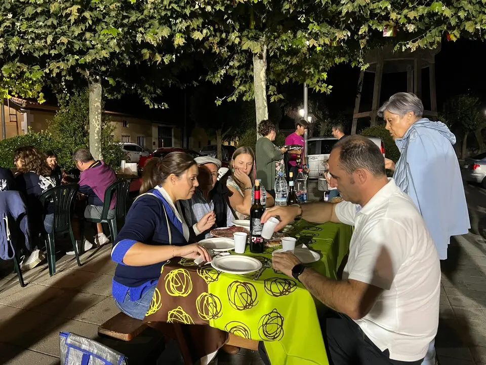 Cena de peñas Villalazán_3