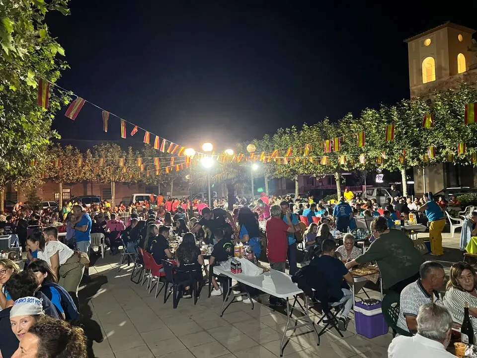 Cena de peñas Villalazán_6