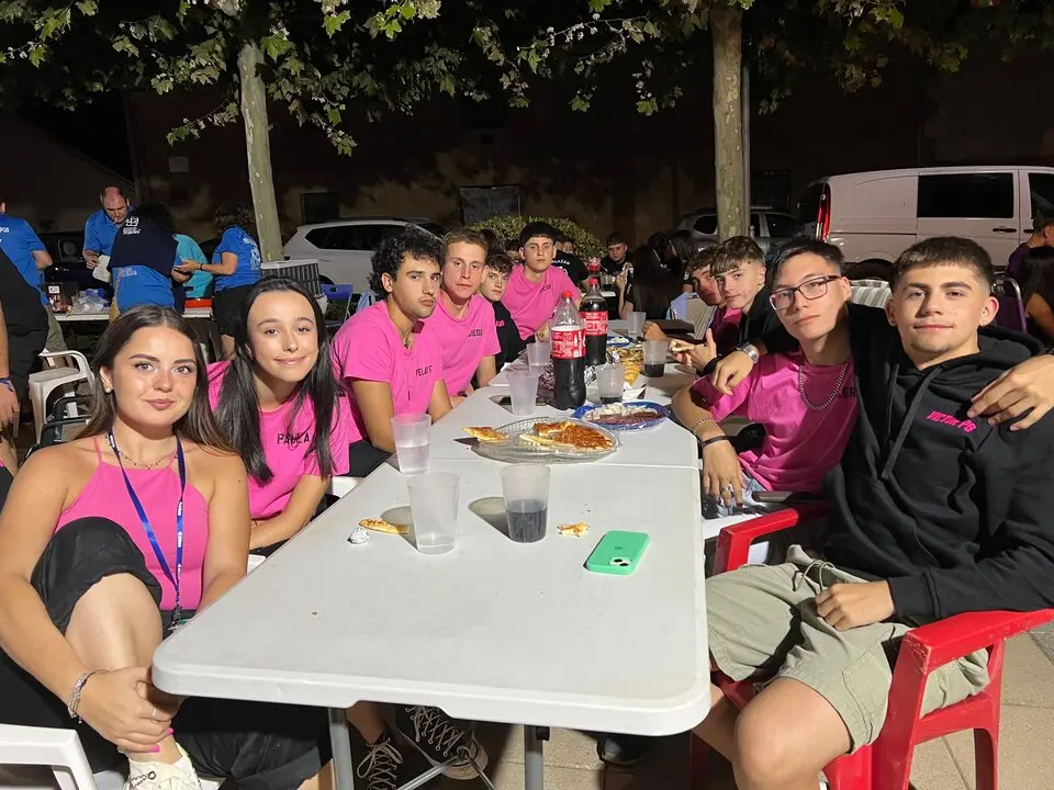 Cena de peñas Villalazán_10