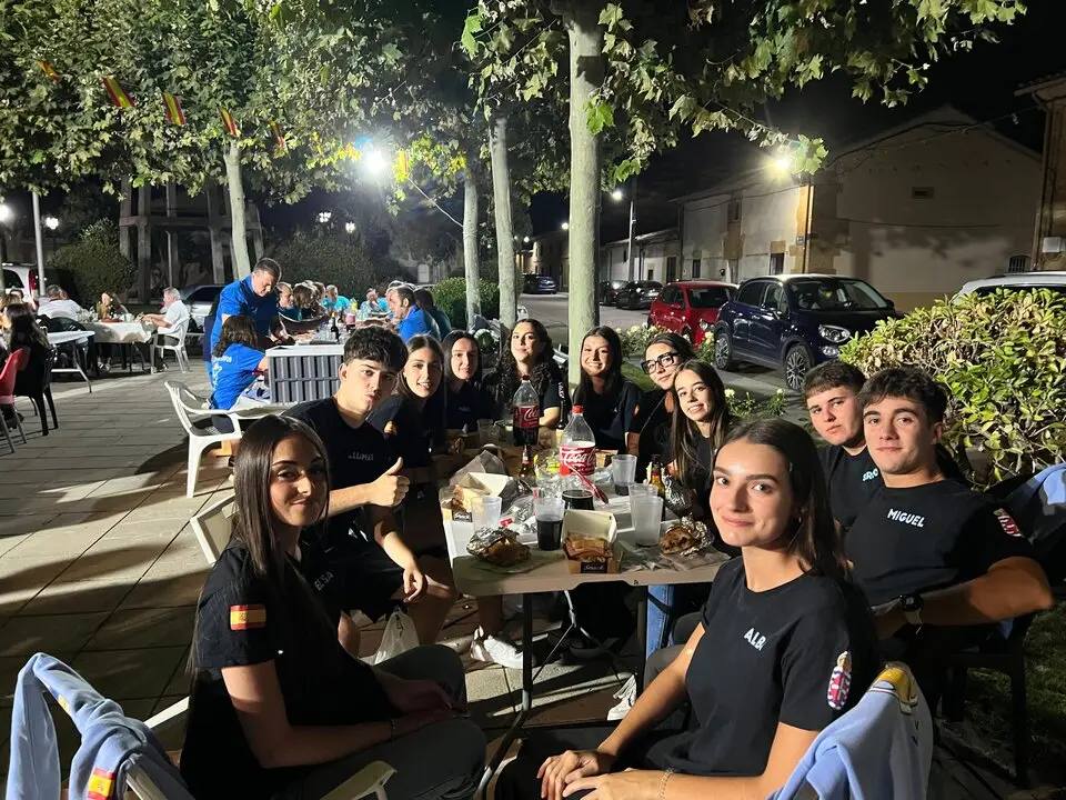 Cena de peñas Villalazán_12