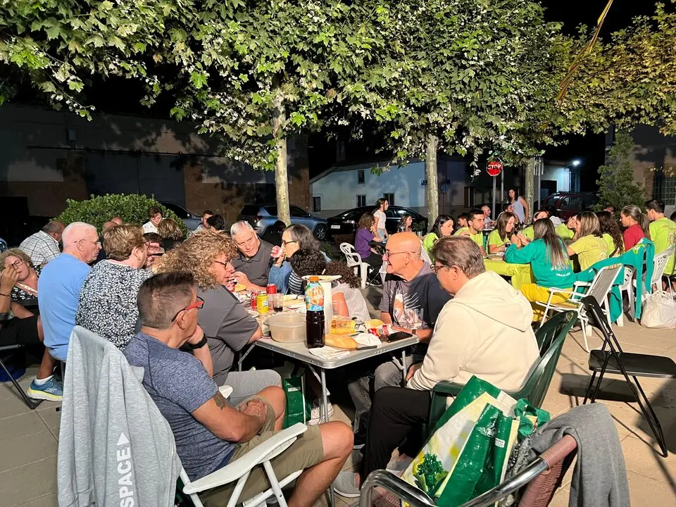 Cena de peñas Villalazán_15