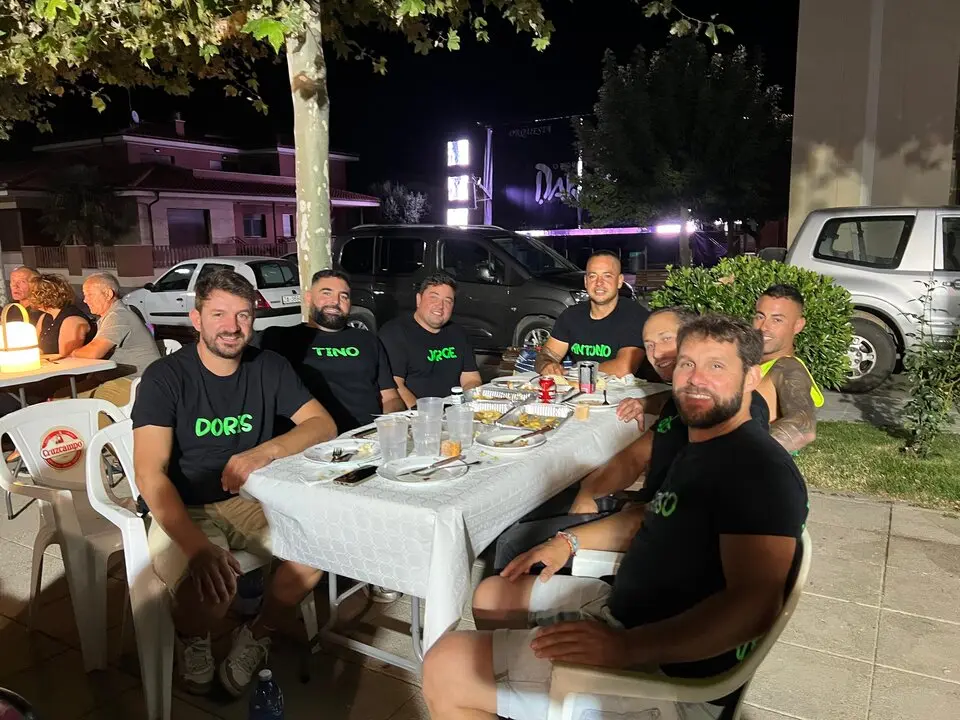 Cena de peñas Villalazán_22