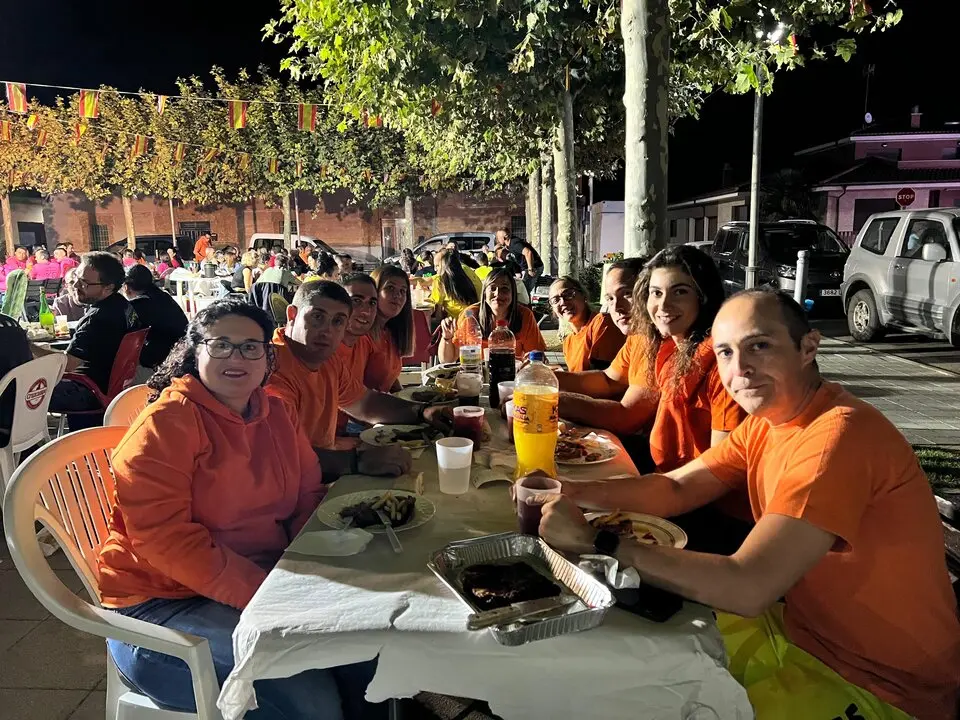 Cena de peñas Villalazán_26