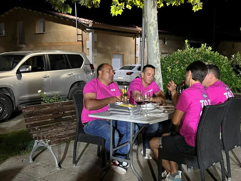 Cena de peñas Villalazán_27