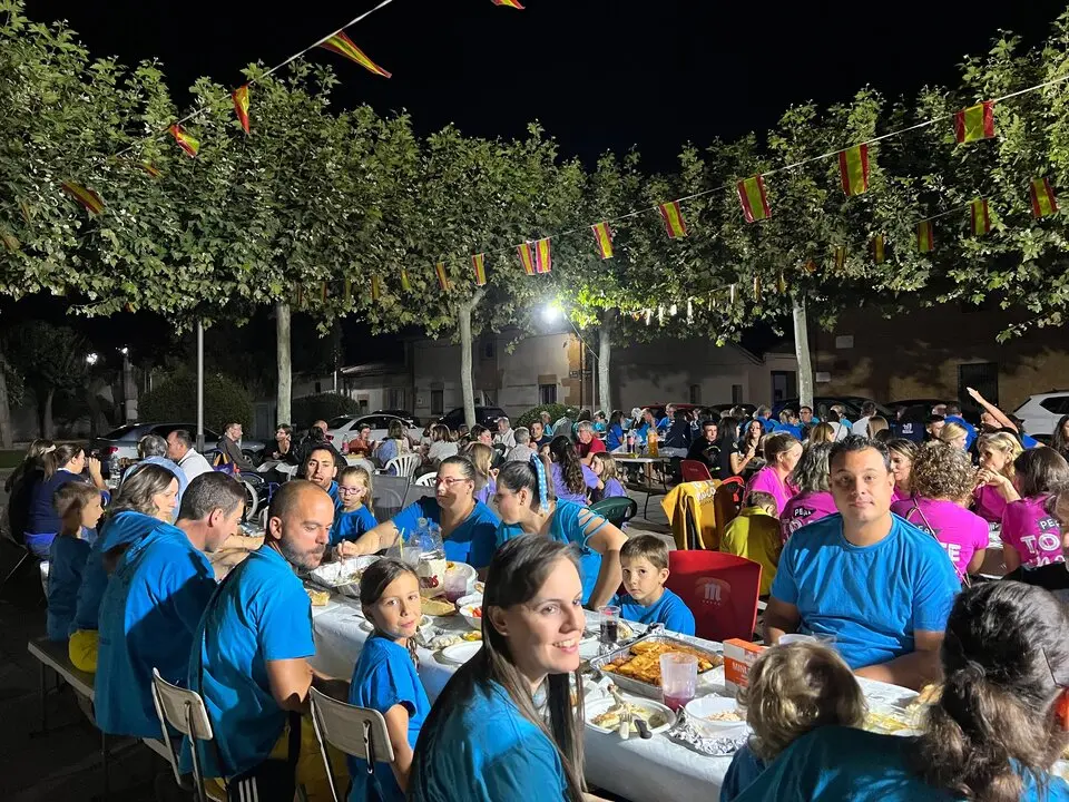 Cena de peñas Villalazán_31