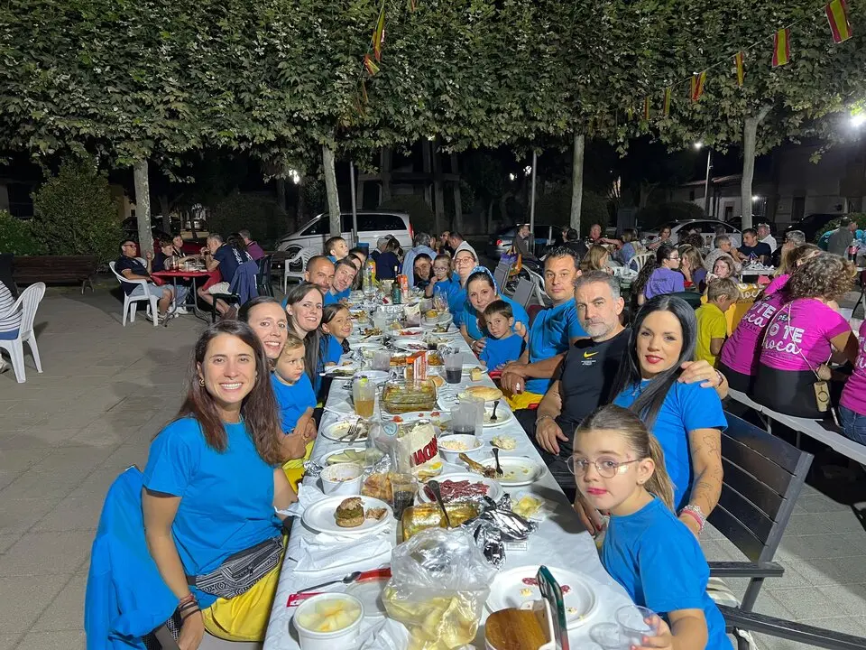 Cena de peñas Villalazán_32