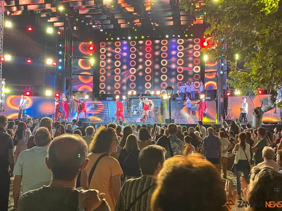 Orquesta La Fórmula en Toro_6