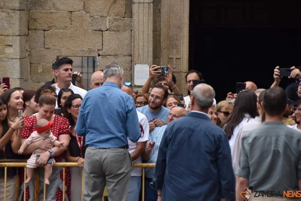 Reyes visitan San Martín de Castañeda_5