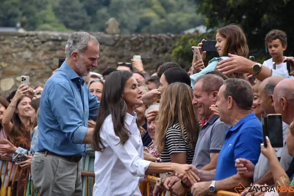 Reyes visitan San Martín de Castañeda_7