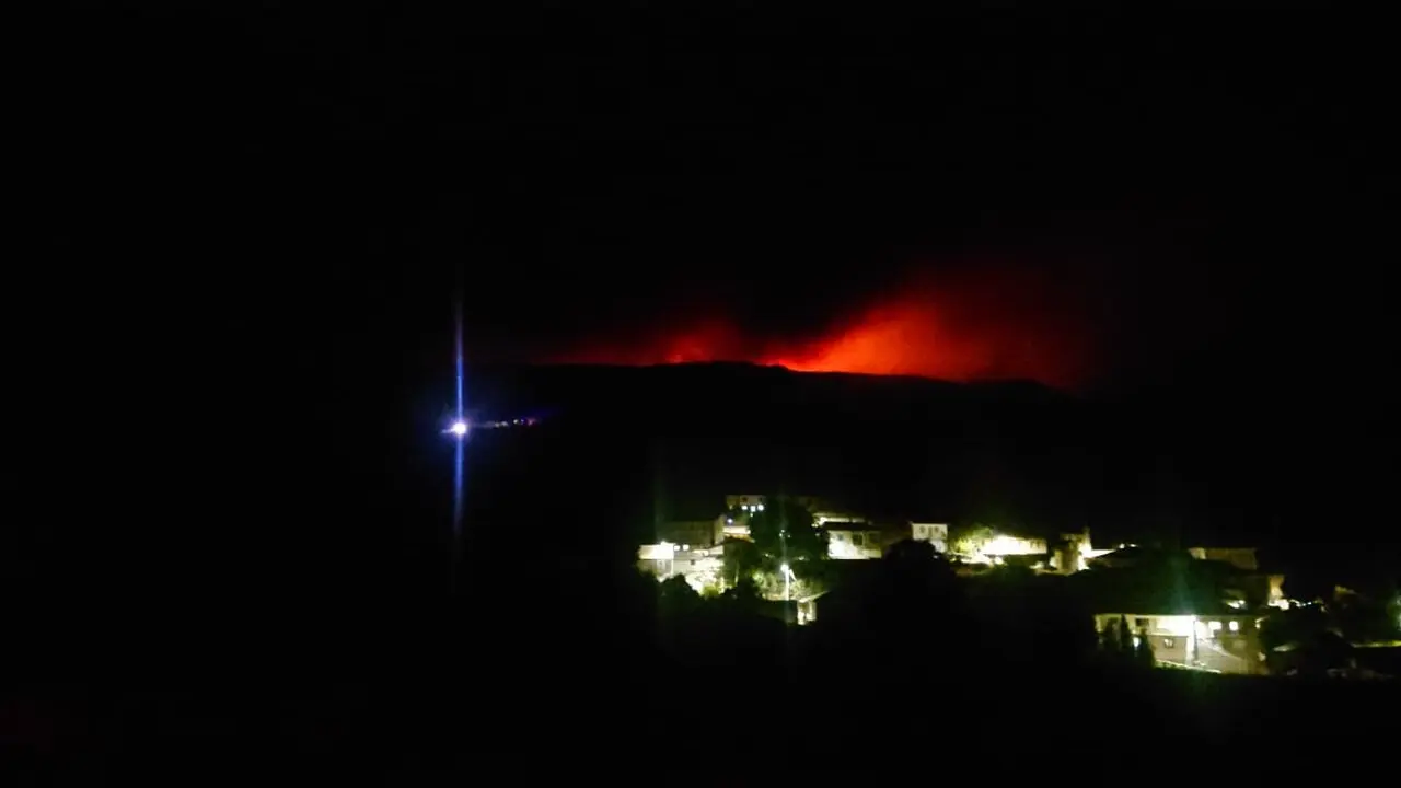 incendio Porto noche