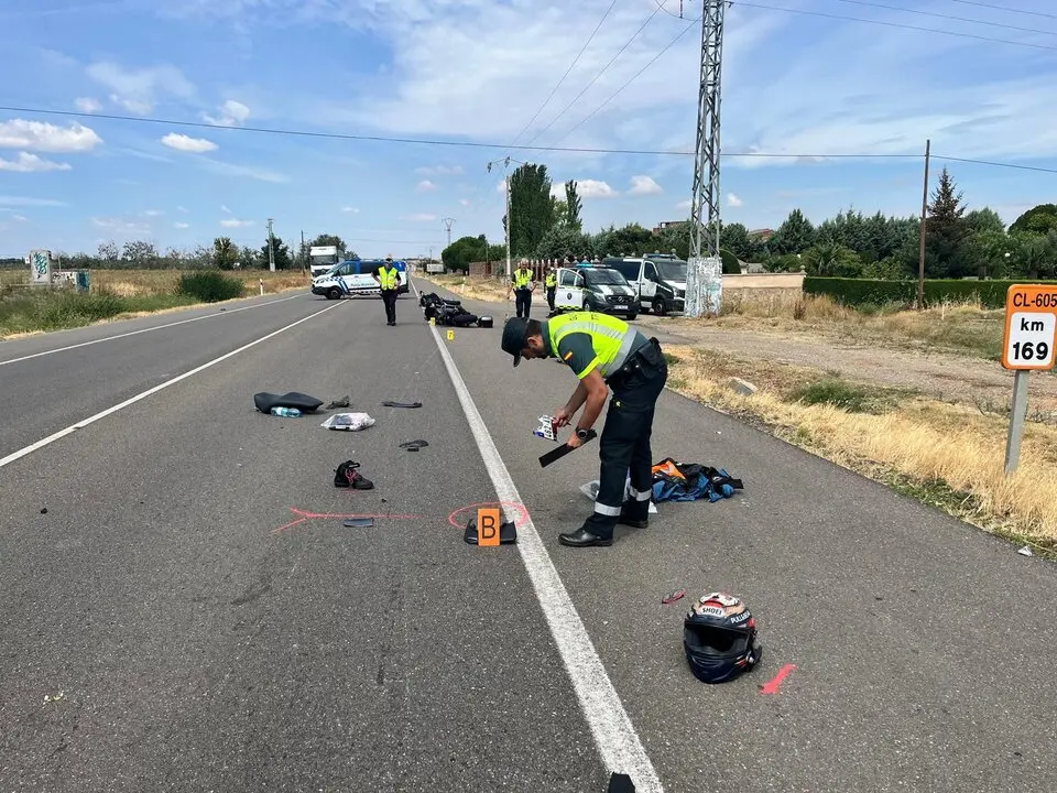 Un accidente entre dos motos y una ambulancia deja un fallecido en Zamora _2