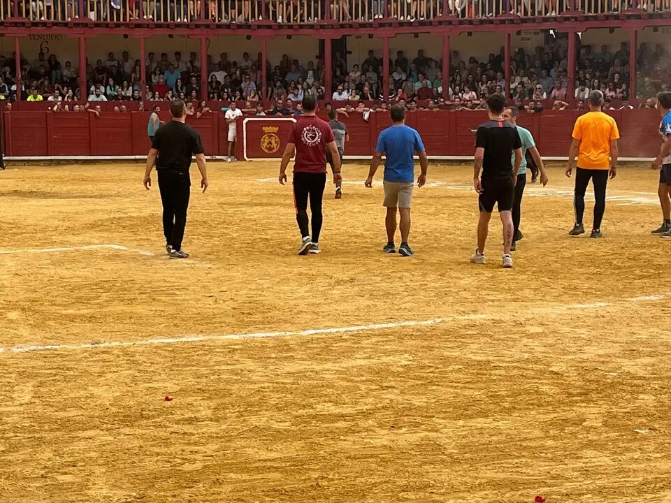 Toro del Cajón solidario: emoción, tradición y plaza llena por una buena causa