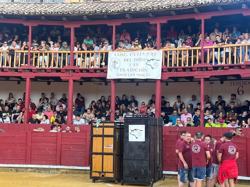 Toro del Cajón solidario: emoción, tradición y plaza llena por una buena causa