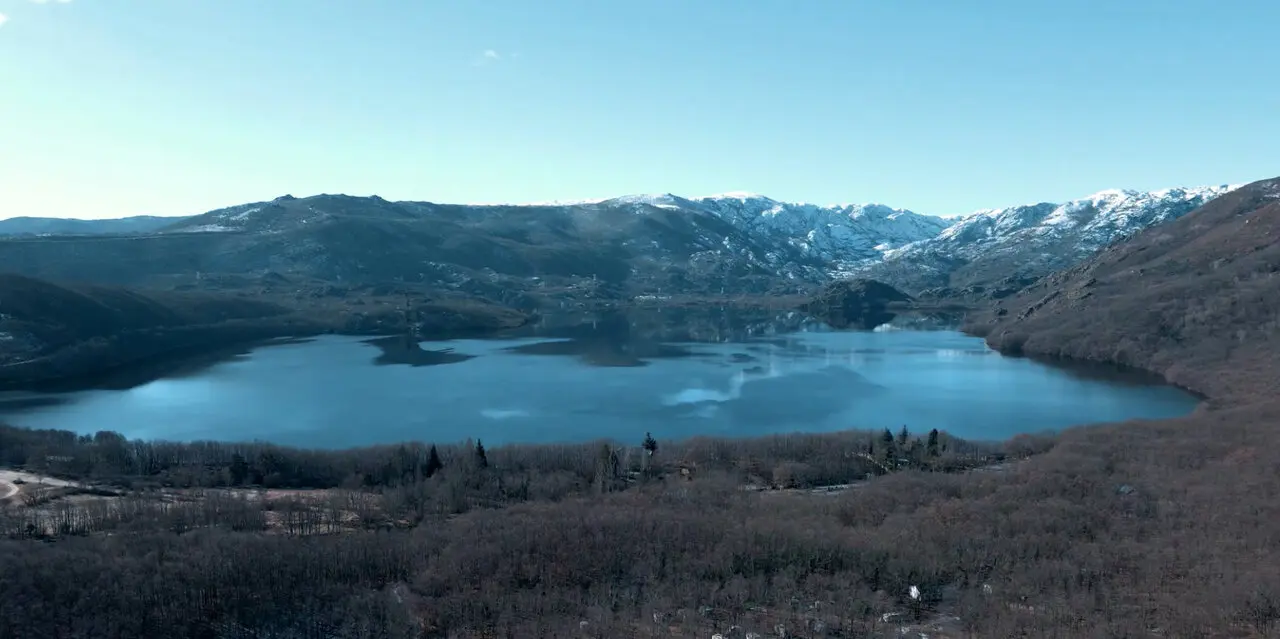 lago de sanabria invierno