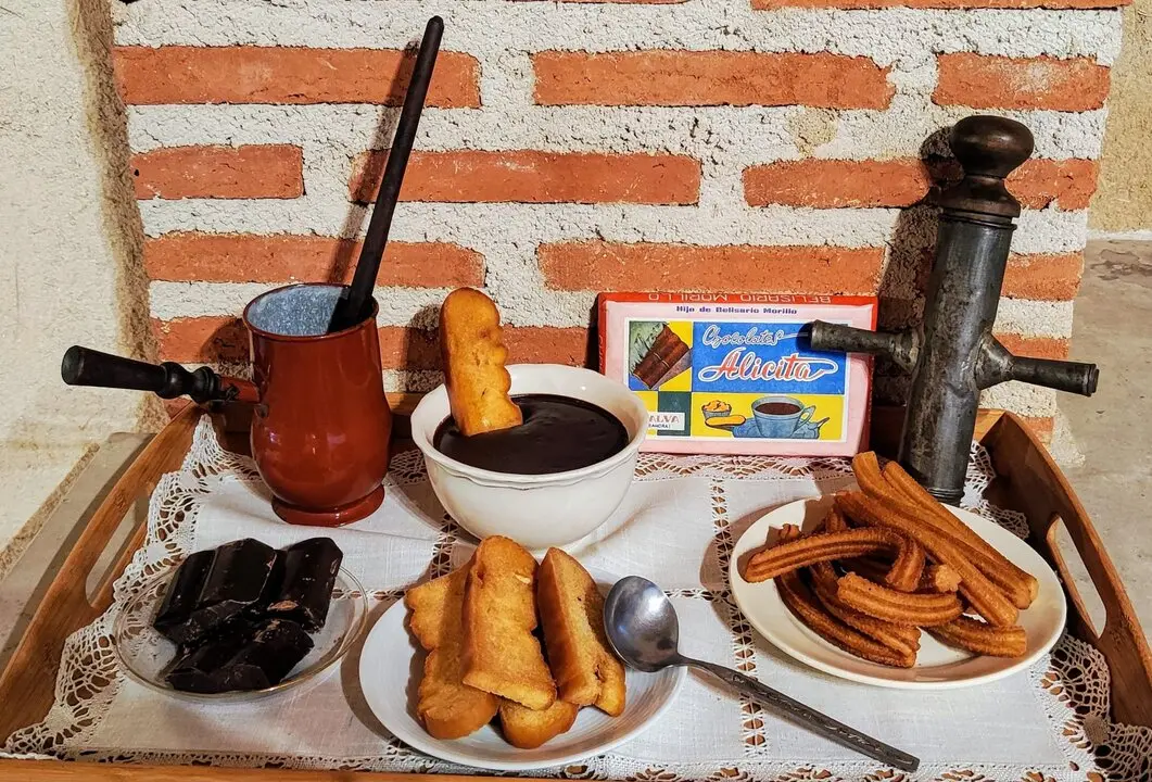 Malva celebra sus raíces con una exposición genealógica y un museo del chocolate