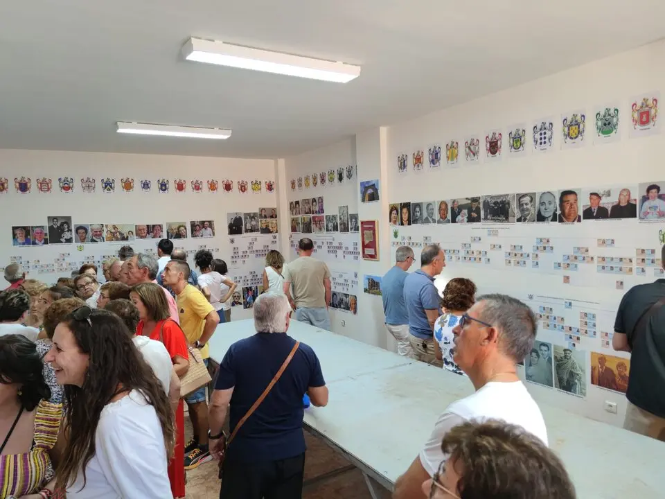 Malva celebra sus raíces con una exposición genealógica y un museo del chocolate
