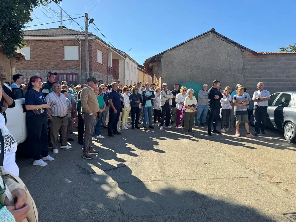 concentración en apoyo a Álvaro en Olleros de Tera   (8)