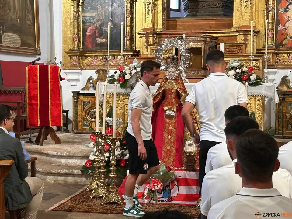 El Zamora CF se encomienda a la Virgen de la Concha