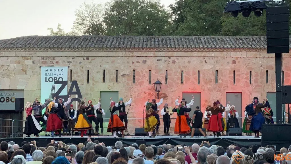 Gala inaugural Festival Internacional del Folklore 2025_2