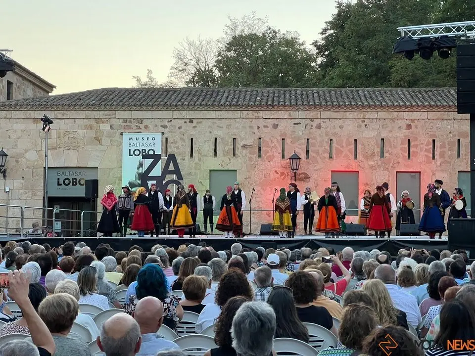 Gala inaugural Festival Internacional del Folklore 2025_3