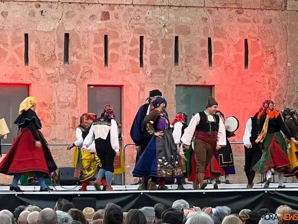 Gala inaugural Festival Internacional del Folklore 2025_6