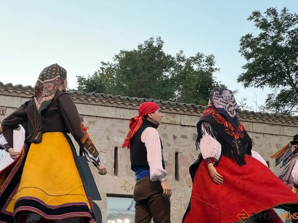 Gala inaugural Festival Internacional del Folklore 2025_16