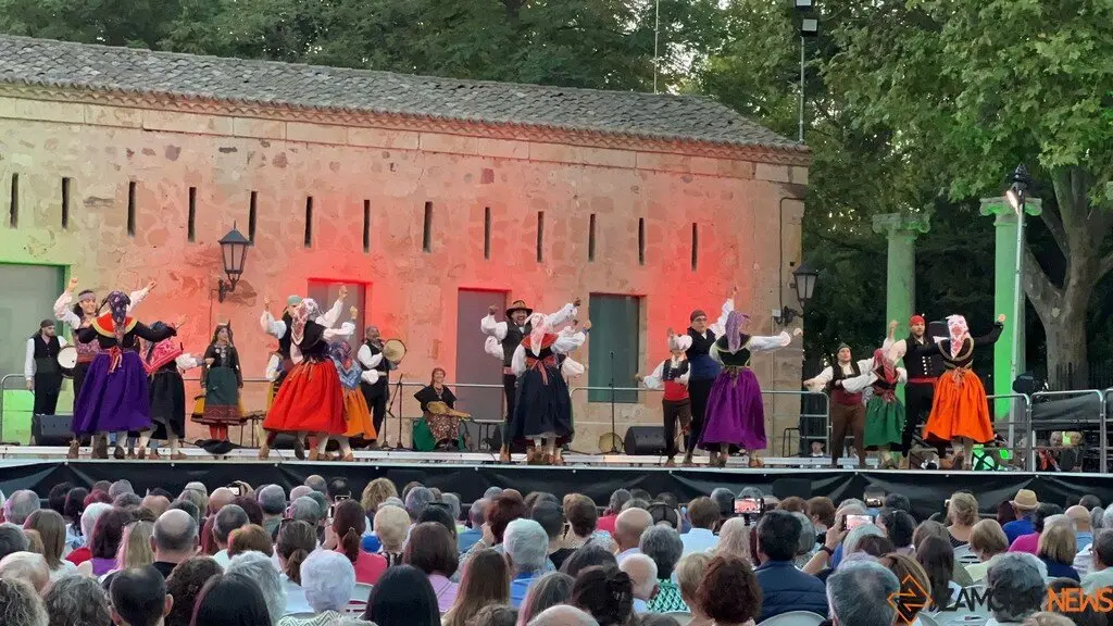 Gala inaugural Festival Internacional del Folklore 2025_21